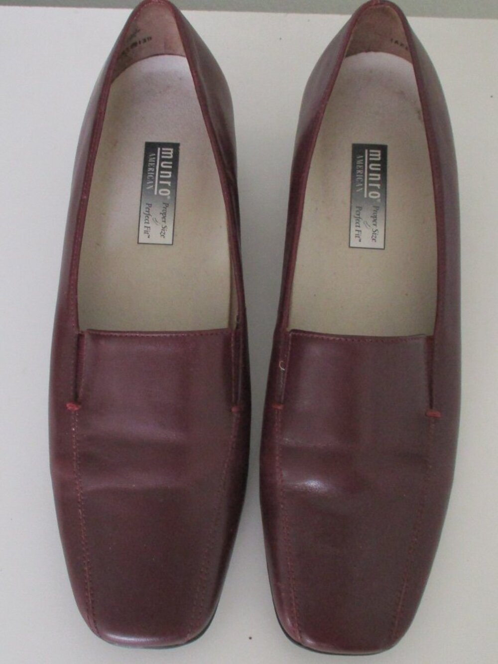 Munro American Womens Cordovan Leather Flat Dress Loafer w/Block Heel - Size 9B - Picture 4 of 7